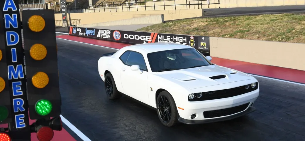 Dodge Challenger R/T Scat Pack 1320: la versione da drag racing