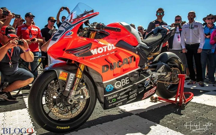 ASBK: Troy Bayliss correrà con la Ducati Panigale V4