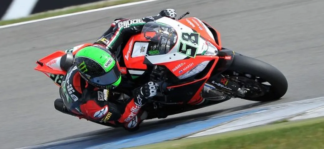 Superbike Assen risultati e classifica: vince Laverty su Sykes, terzo Baz.