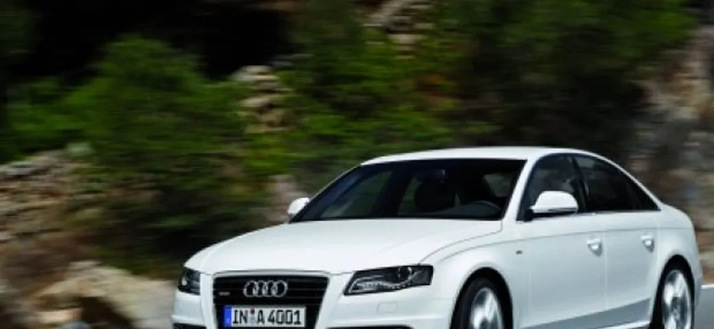 Audi A4 TDI e: 4,6 l/100km per il 2.0 TDI ecologico