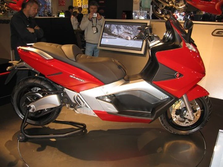 Eicma 2006: Gilera GP 800