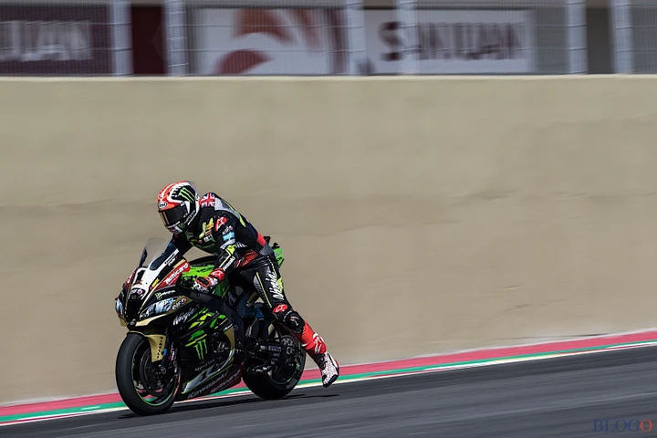 SBK: Rea, trionfo in solitaria. Melandri secondo. Davies ko