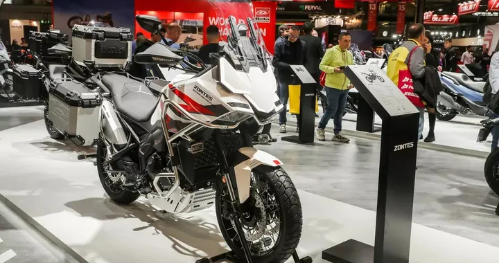 Zontes 703F: la rivoluzione crossover con il nuovo motore tre cilindri
