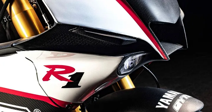 Yamaha R1 in Europa dal 2025 solo per uso pista