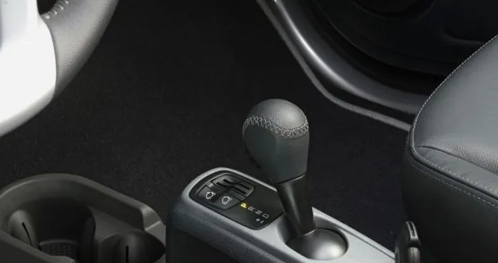 Rubrica auto Epic Fail: furto sventato... dal cambio automatico