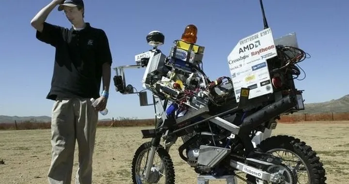 Google pronta a testare la moto robot 'senza pilota' [video]