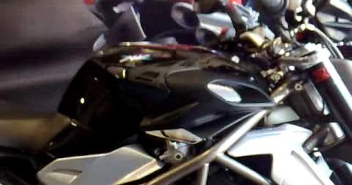 28092009201 Dettagli nuova Brutale 2010