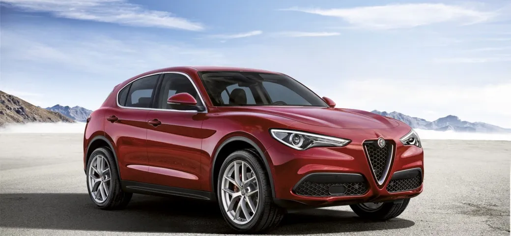 Alfa Romeo Stelvio: prezzo e foto del SUV