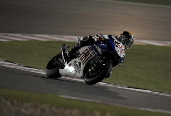 MotoGP: Lorenzo e Yamaha dominano le qualifiche