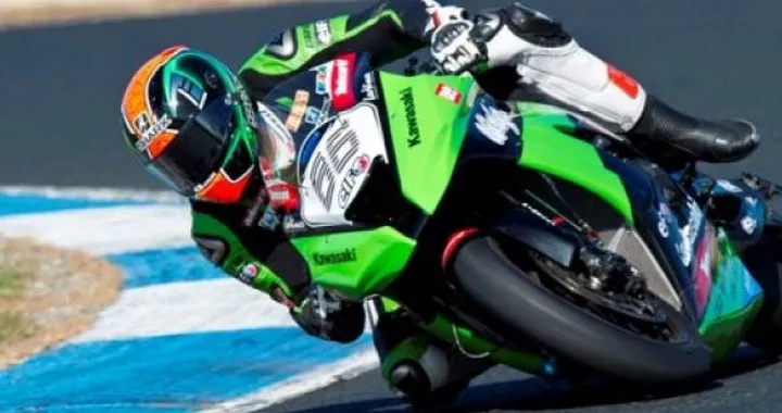 WSBK Imola, Sykes (Kawasaki) alza l'asticella. Checa, Biaggi e Melandri pronti al contrattacco