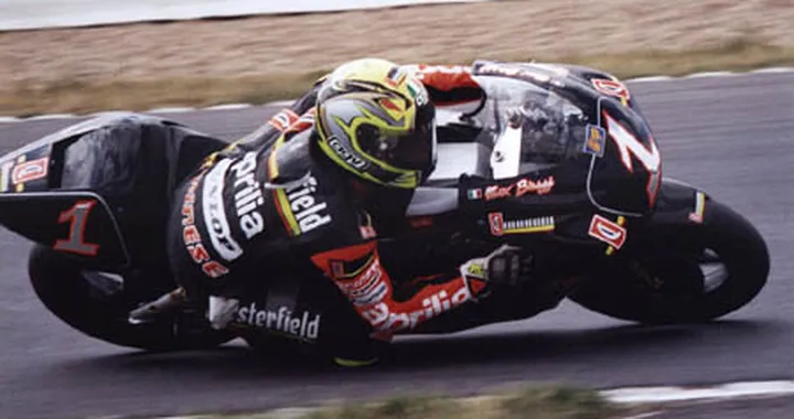 Max Biaggi e Aprilia, ora è ufficiale