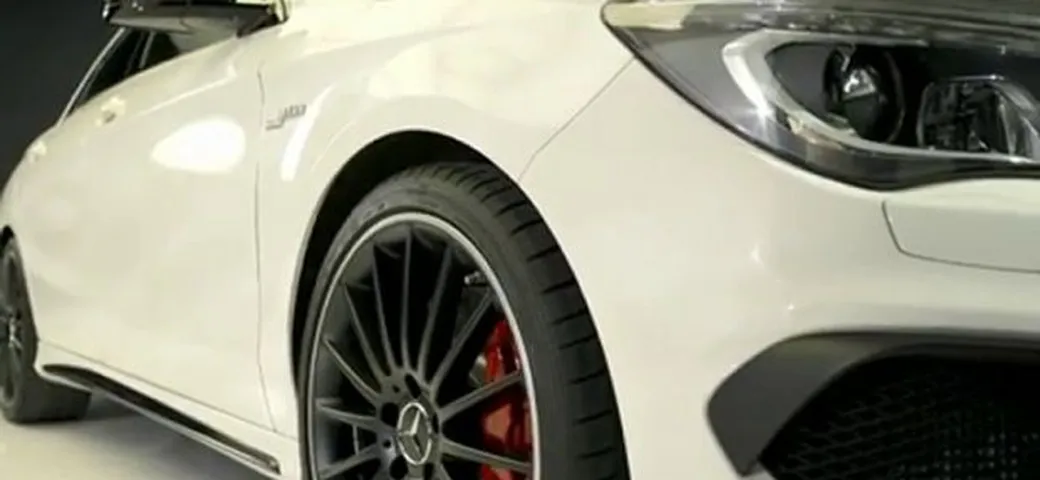 Mercedes CLA 45 AMG: caratteristiche in video