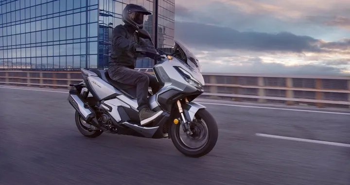 Eicma 2021, Honda svela il nuovo Urban Adventure: ecco ADV350