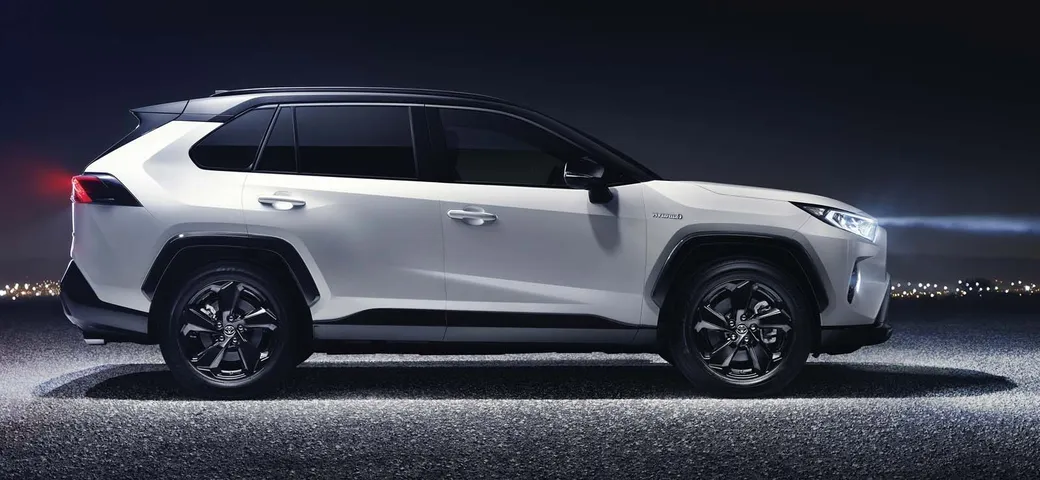 Toyota RAV4: forse a 7 posti o elettrico in futuro