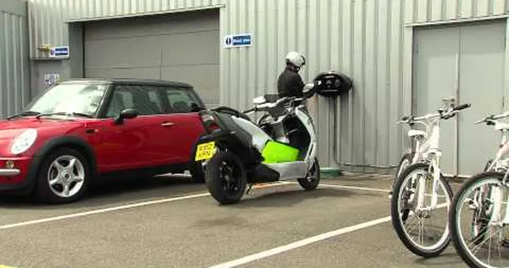 BMW Motorrad C evolution - Ricarica