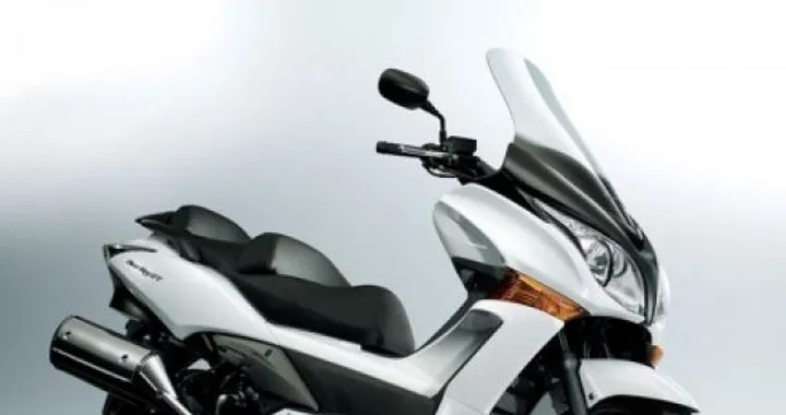 Nuovo Honda Silverwing 600GT 2010