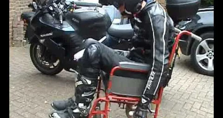 [V FUNNY]Biker got high