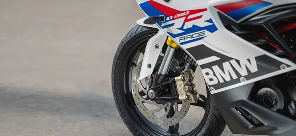 BMW a lavoro su una piccola sportiva: in arrivo la G 310 RR