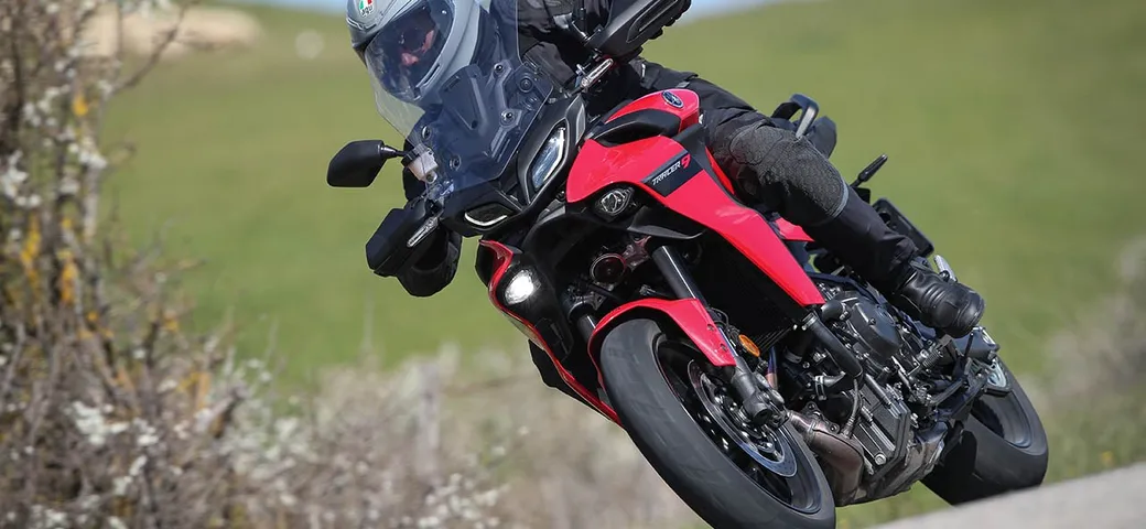 Yamaha Tracer 9 2021, la prova su strada (VIDEO)