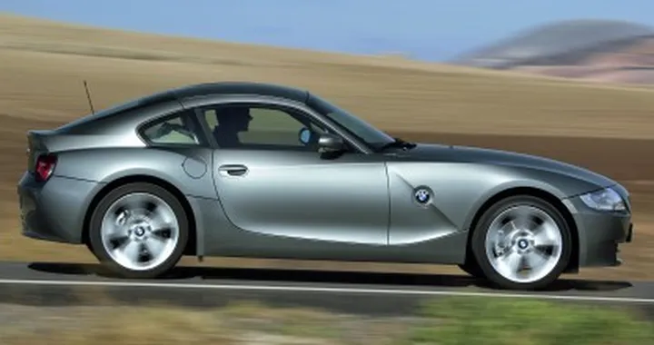 BMW Z4 Coupè - foto ufficiali e cartella stampa
