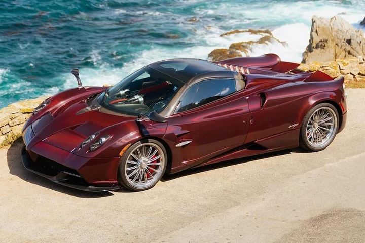 Pagani Huayra da 3 milioni arriva a 100.000 km: il proprietario la usa ogni giorno