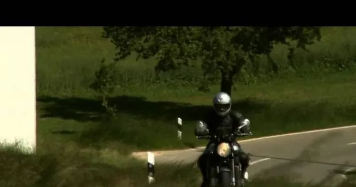 Horex VR6 Roadster, la belva morde l'asfalto /video