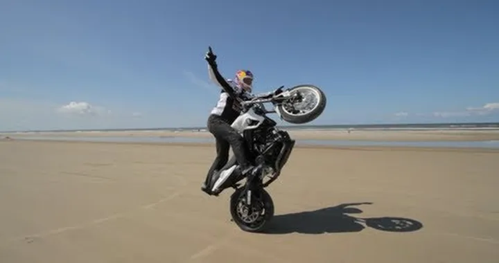 Sport Bike stunt riding on sand - Chris Pfeiffer 2012
