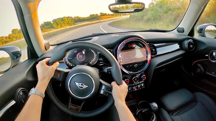 MINI dice addio al cambio manuale