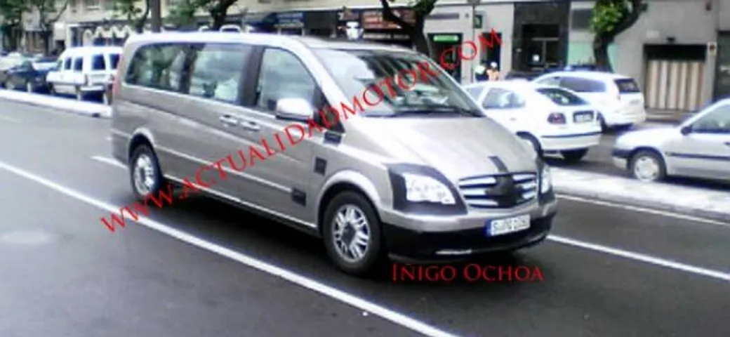 Mercedes Viano: prime foto spia del restyling