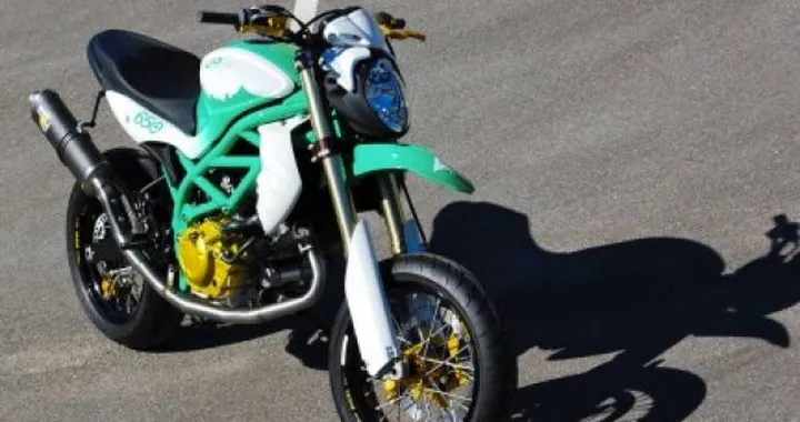 L-R-G Suzuki Super Gladius...