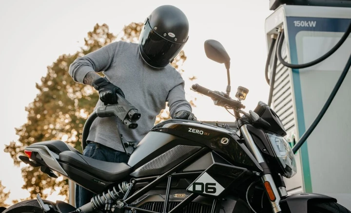 Zero Motorcycles: ricarica 20-80% in meno di 30 minuti