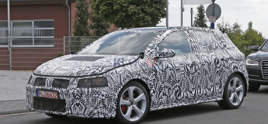 Nuova Volkswagen Polo GTI: foto spia