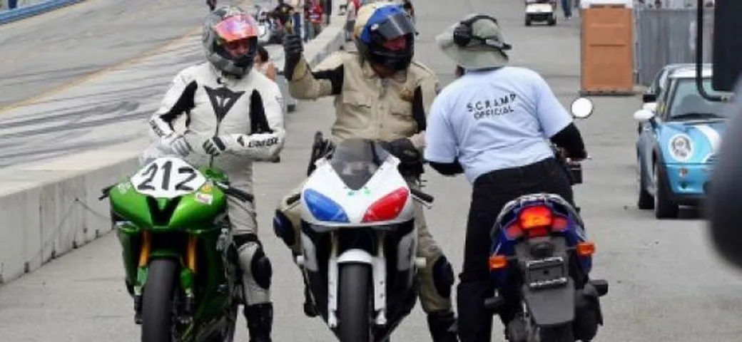Foto del giorno: tuta Police Style