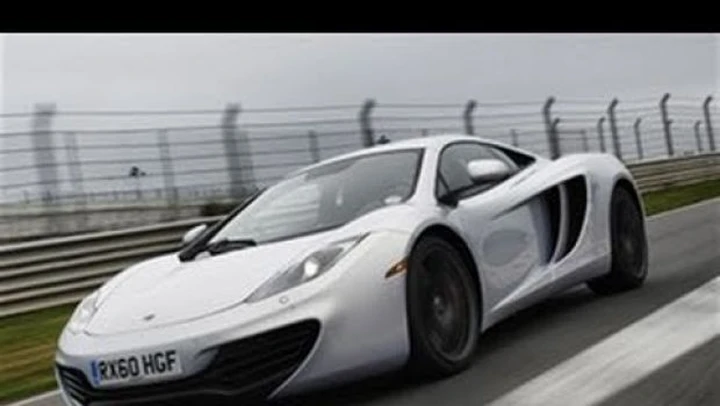 McLaren MP4-12C: la prova di Autocar