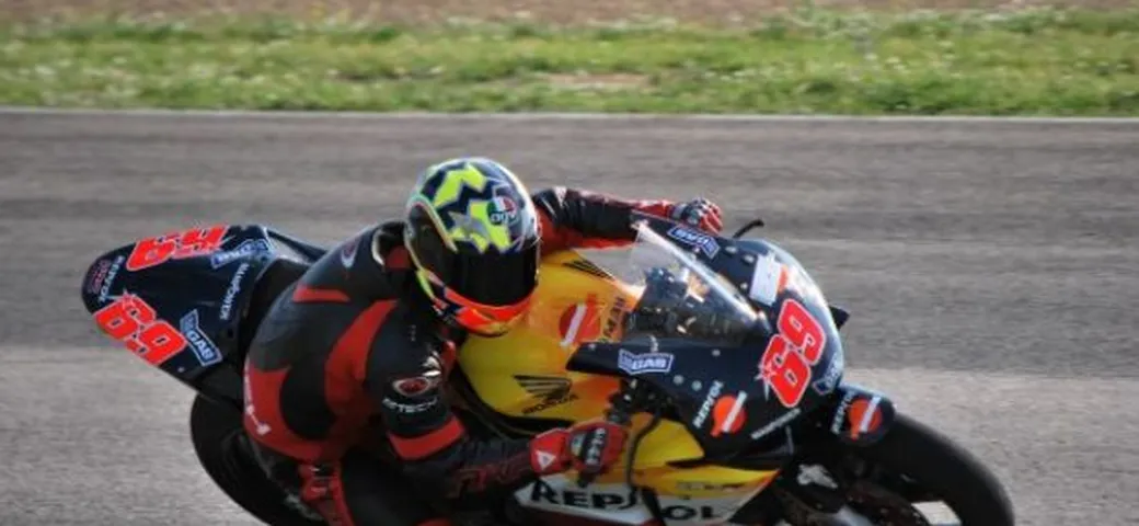 Scatto in Corsa: Nicky Hayden sardo