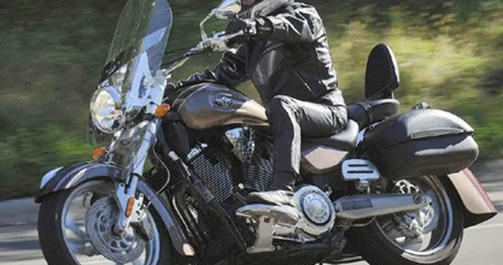 Victory Kingpin deluxe - Real American Cruiser