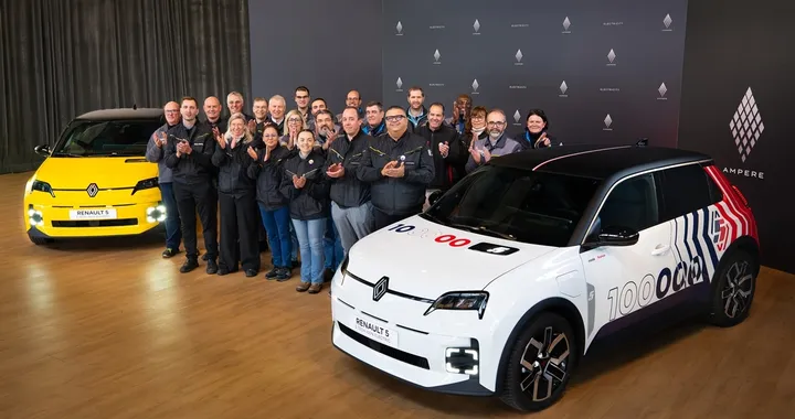 "Io non l'ho mai vista", intanto Renault 5 E-Tech Electric supera 100.000 unità