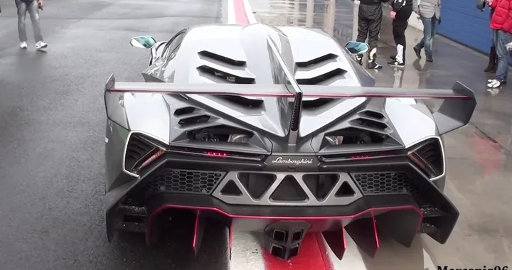 Lamborghini Veneno: il video in pista a Vallelunga