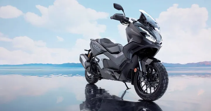 Honda ADV350 2025: nuove funzionalità e design aggiornato
