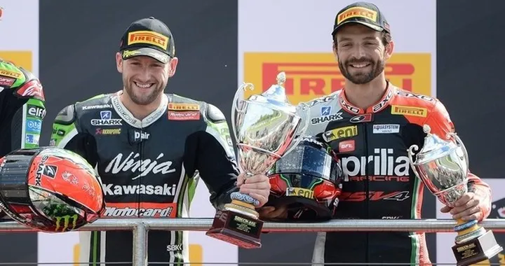 SBK Qatar 2014: Sykes e Guintoli alla resa dei conti sotto i riflettori di Losail