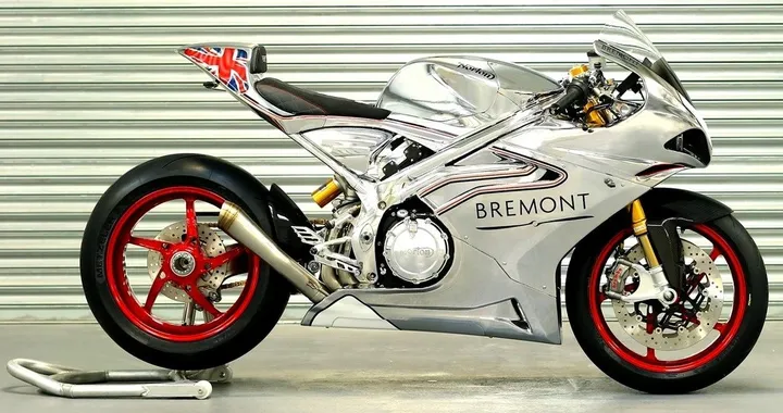 Norton V4RR "quasi pronta" al lancio