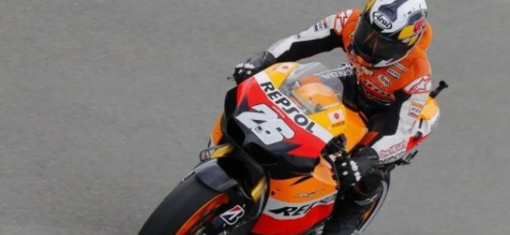MotoGP: FP1 a Brno sotto il segno di Dani Pedrosa, che stacca Stoner e Simoncelli di 1 secondo. Rossi 11°