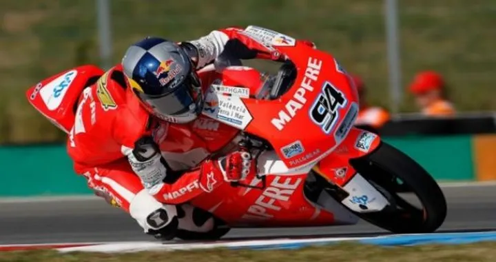 Moto3, Brno: vince Jonas Folger, Salom infila Cortese e Vinales
