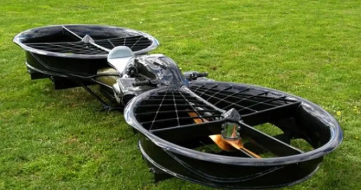 Hoverbike: la moto volante motorizzata BMW
