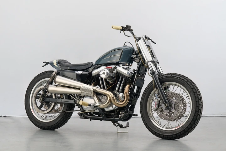 Harley-Davidson 883R: la rinascita in chiave Street Tracker