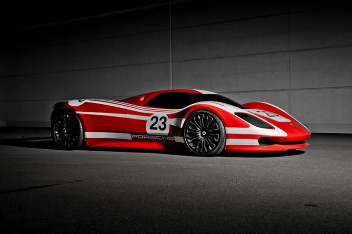 Porsche 917: 50 anni con il restauro del primo esemplare e un concept
