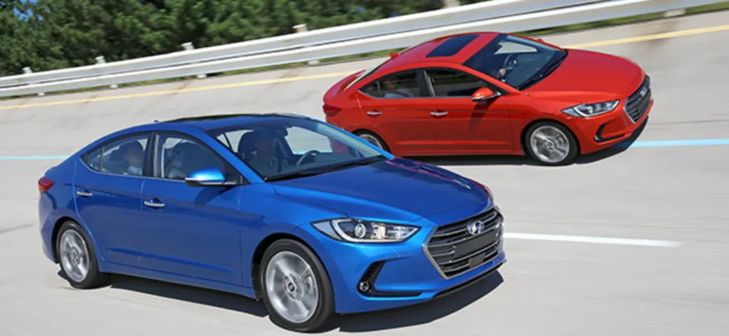 Hyundai Elantra: prime foto e informazioni