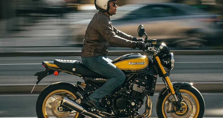 Kawasaki, al Castello di Paderna tutte le moto in prova