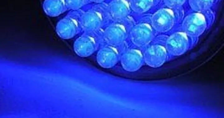 Luci LED blu contro la sonnolenza alla guida