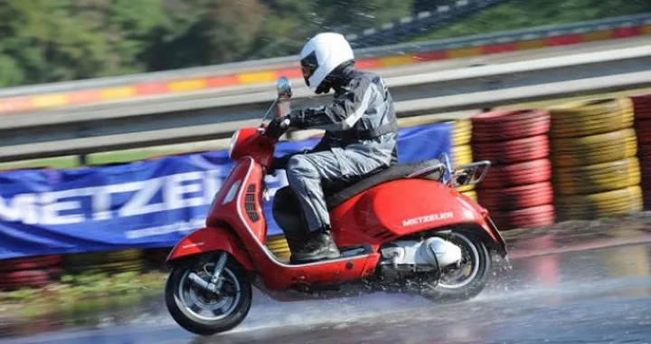 Metzeler Feelfree Wintec, pneumatico per scooteristi quattro stagioni